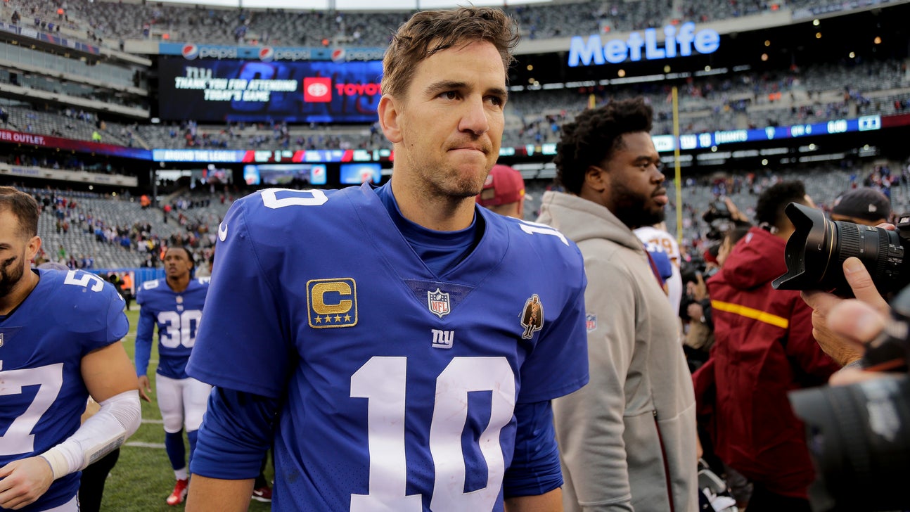 Manning shakes head when asked about waiving no-trade clause