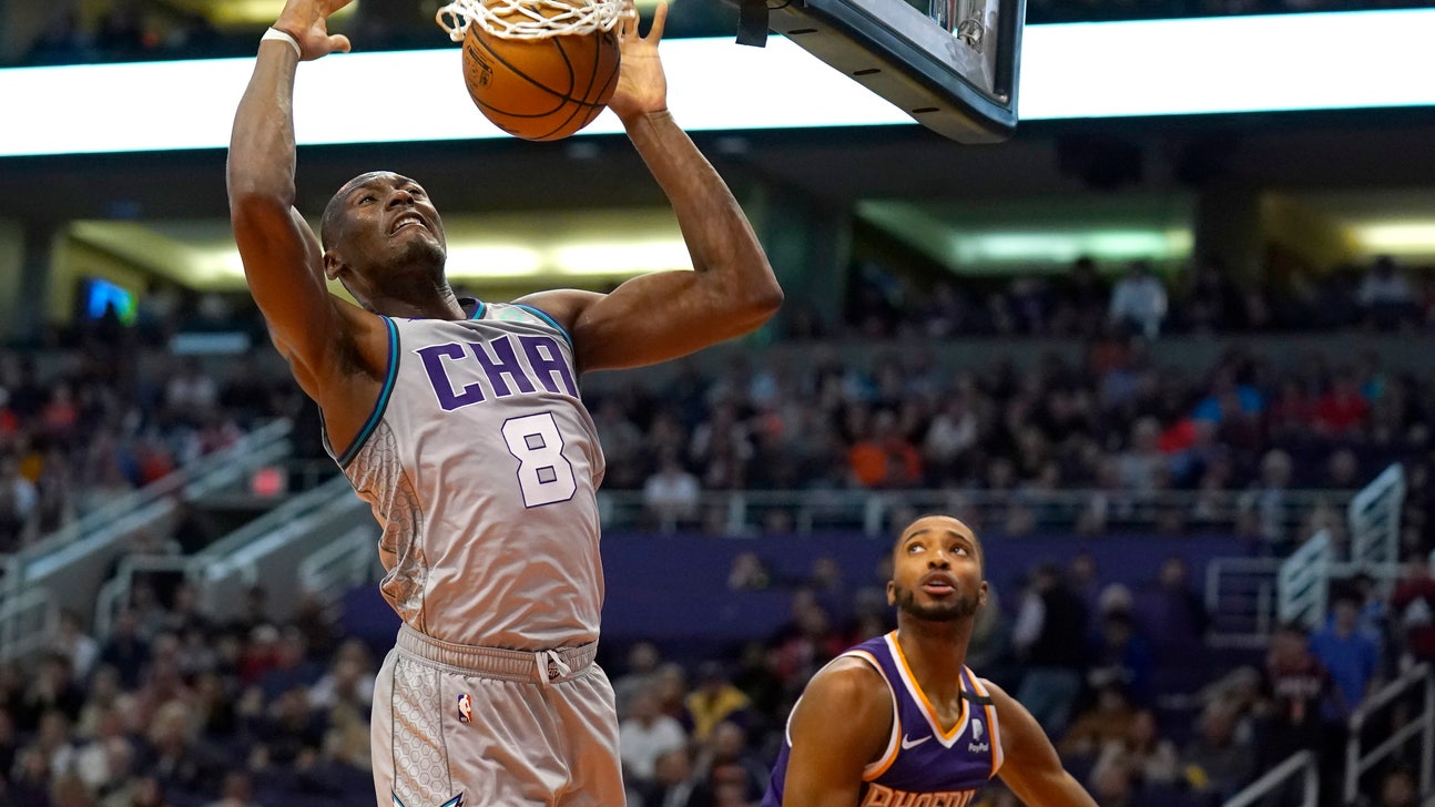 Oubre steps up as Booker struggles, Suns beat Hornets 100-92