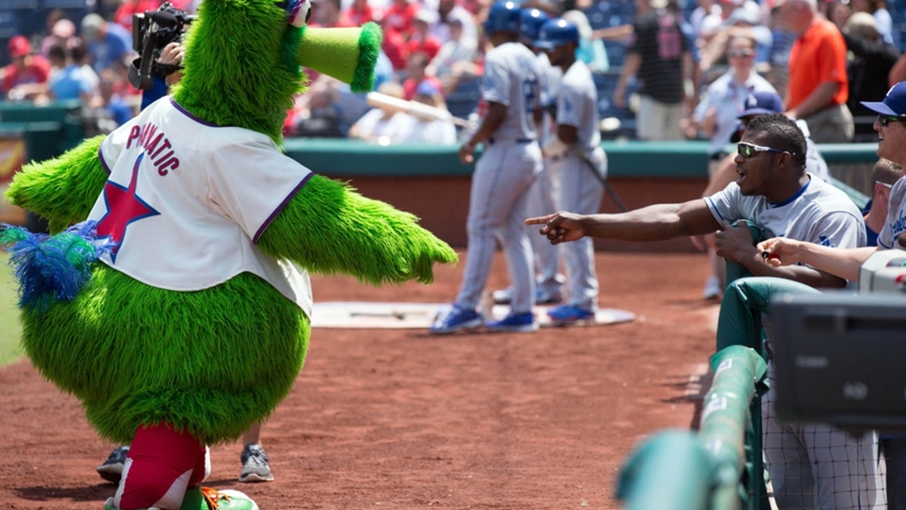 Phillies Mock Trade: Cesar Hernandez for Yasiel Puig