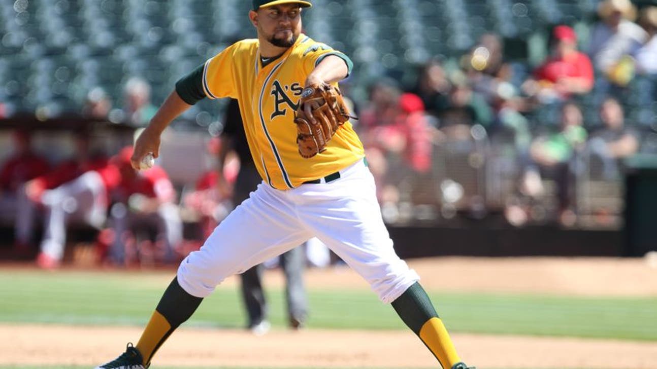 Detroit Tigers Reportedly Sign Edward Mujica to Minors Deal