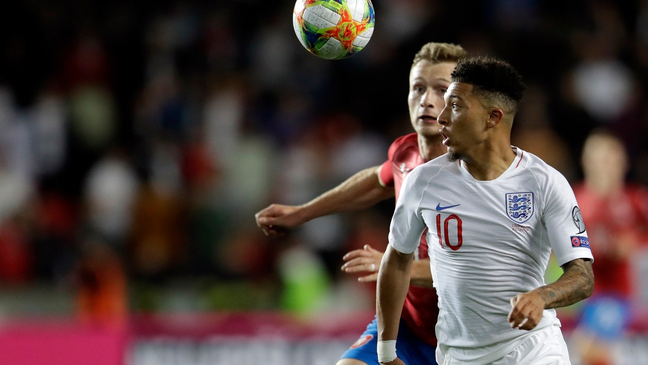 Police detain 31 fans ahead of Czech-England qualifier