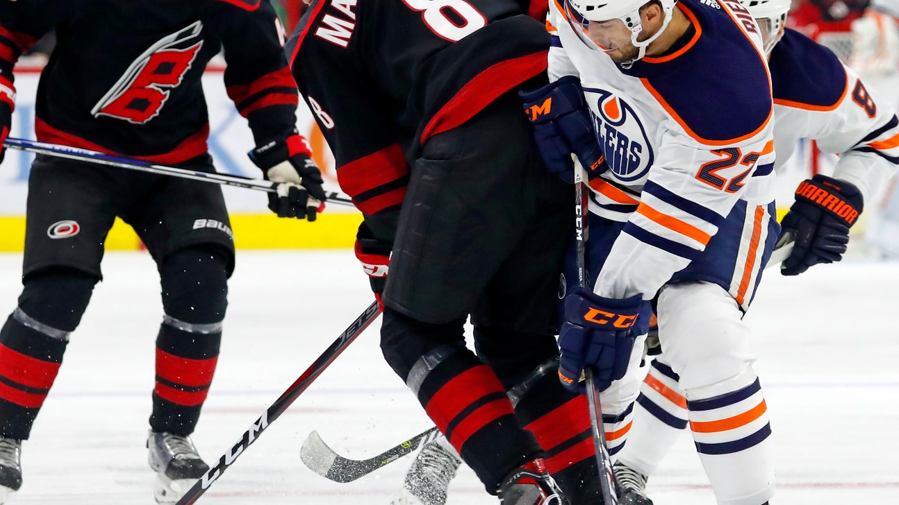Niederreiter scores twice as Hurricanes beat Oilers 3-1