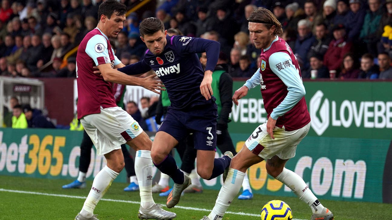 Roberto's mistakes hand Burnley 3-0 win over West Ham