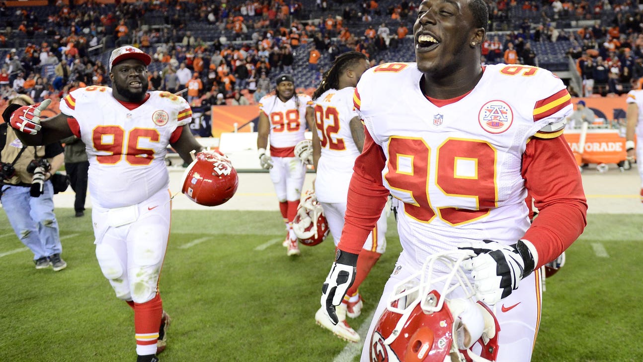 Oakland Raiders Should Be Interested in Jaye Howard