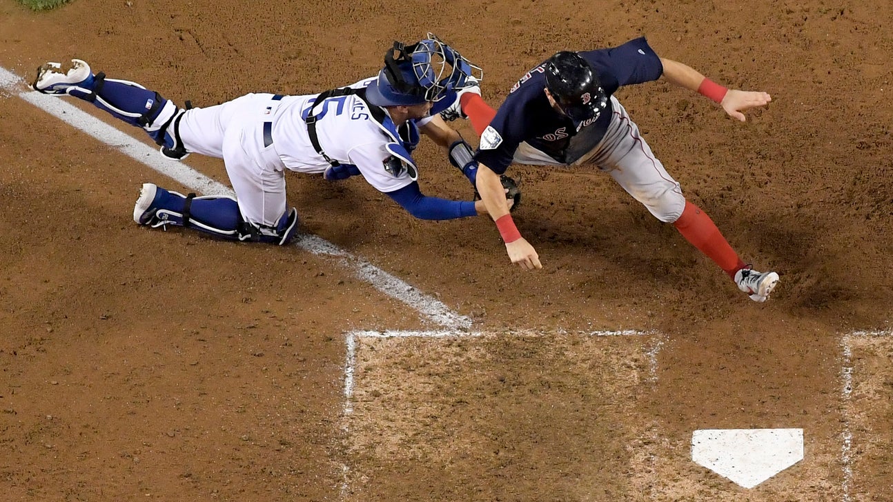 Bellinger cuts down Kinsler, making up for gaffe on bases
