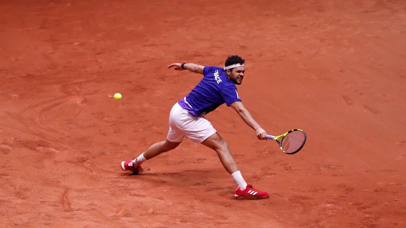 Tsonga doubtful with groin injury at Davis Cup final