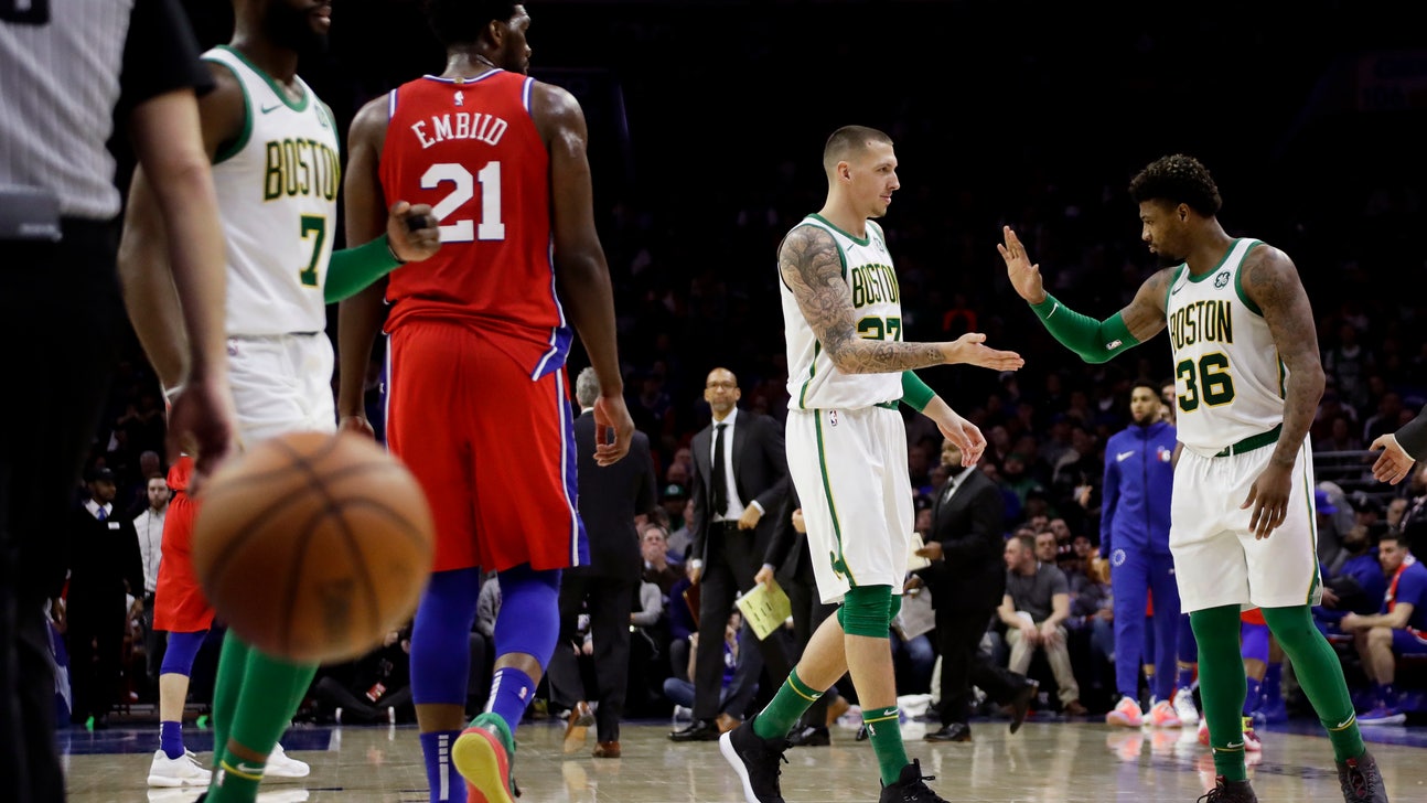 Hayward leads Celtics to 3rd straight win over 76ers
