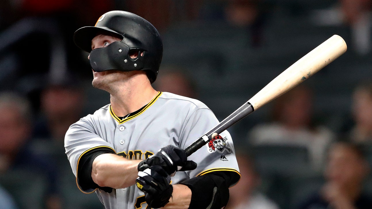Dodgers acquire Freese from Pirates for minor leaguer