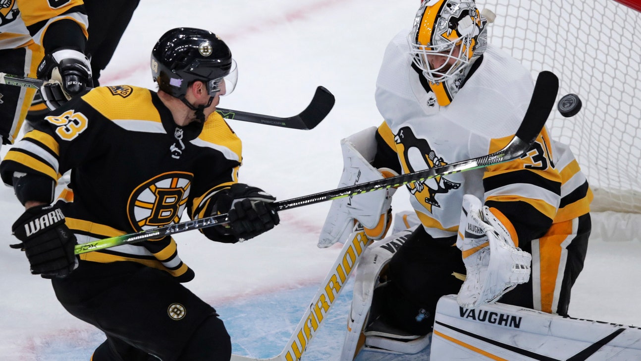 Brad Marchand scores twice, Bruins beats Penguins 6-4