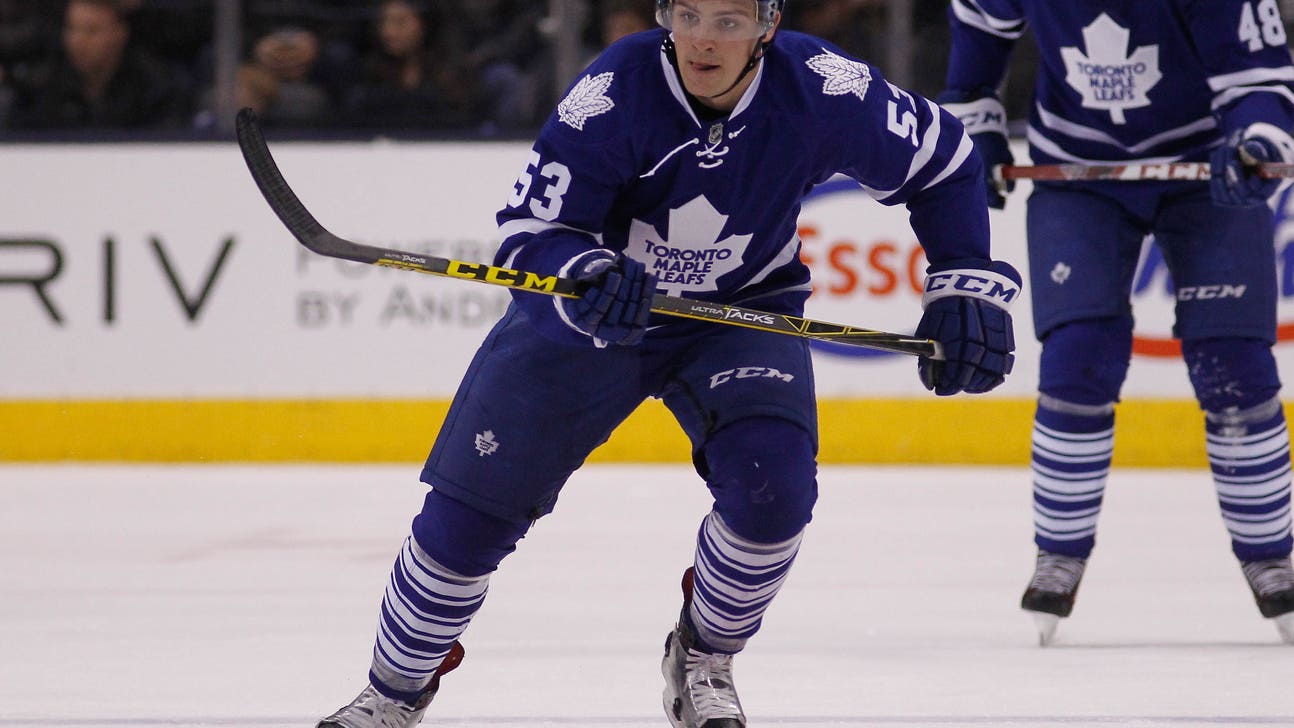 Anaheim Ducks Sign Forward Sam Carrick to New Deal