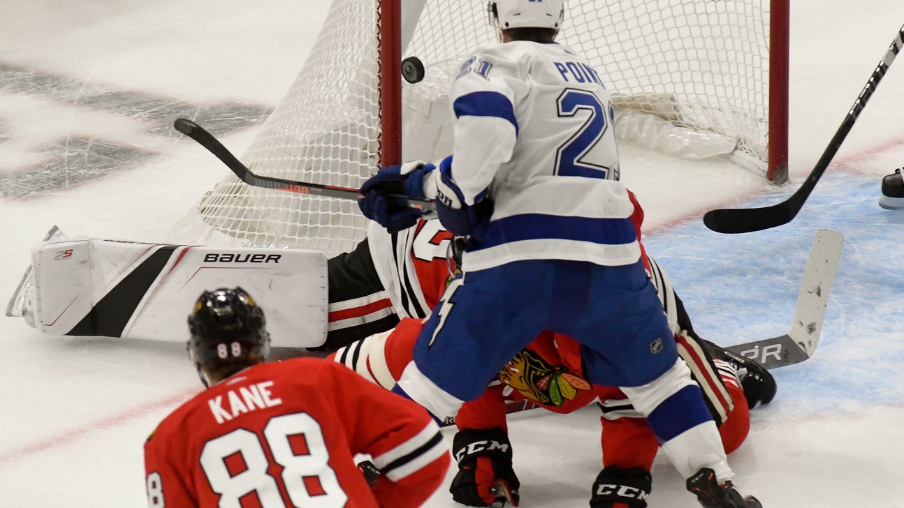 Lightning have 33-shot 2nd period, rout Blackhawks