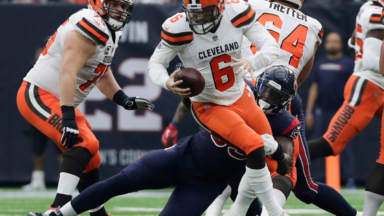 Mayfield struggles as Browns fall to Texans 29-13