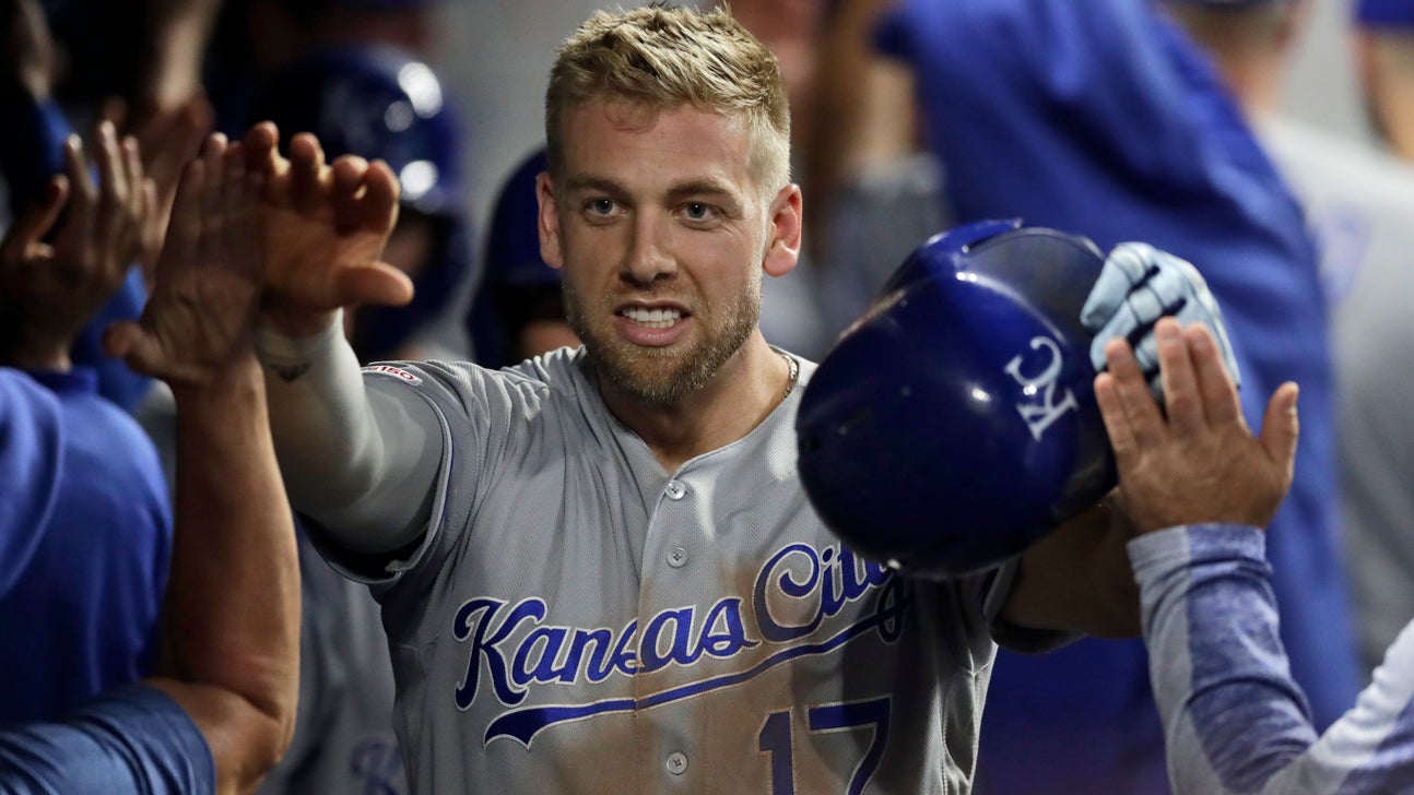 Royal flush: Dozier's slam leads KC to stunning comeback win