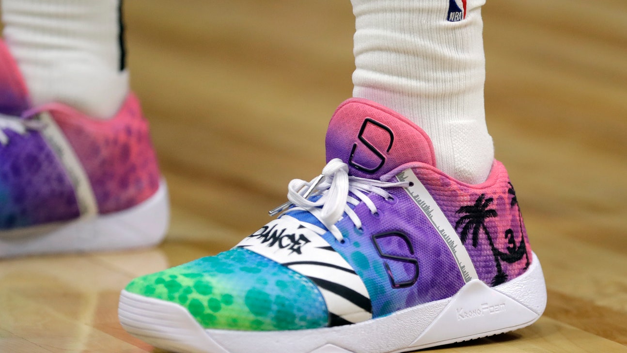 Kick game: Nets' Dinwiddie plays with artwork on his feet