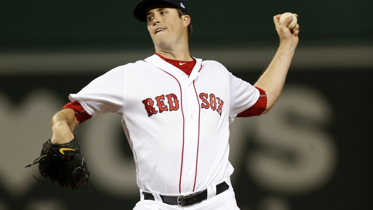 Red Sox lefty Drew Pomeranz dealt with elbow discomfort last season
