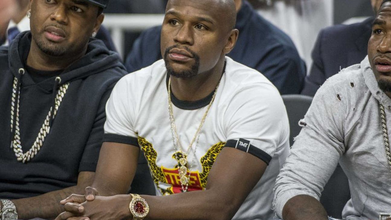 Floyd Mayweather Jr. promoting celebrity boxing match between Chris Brown vs. Soulja Boy