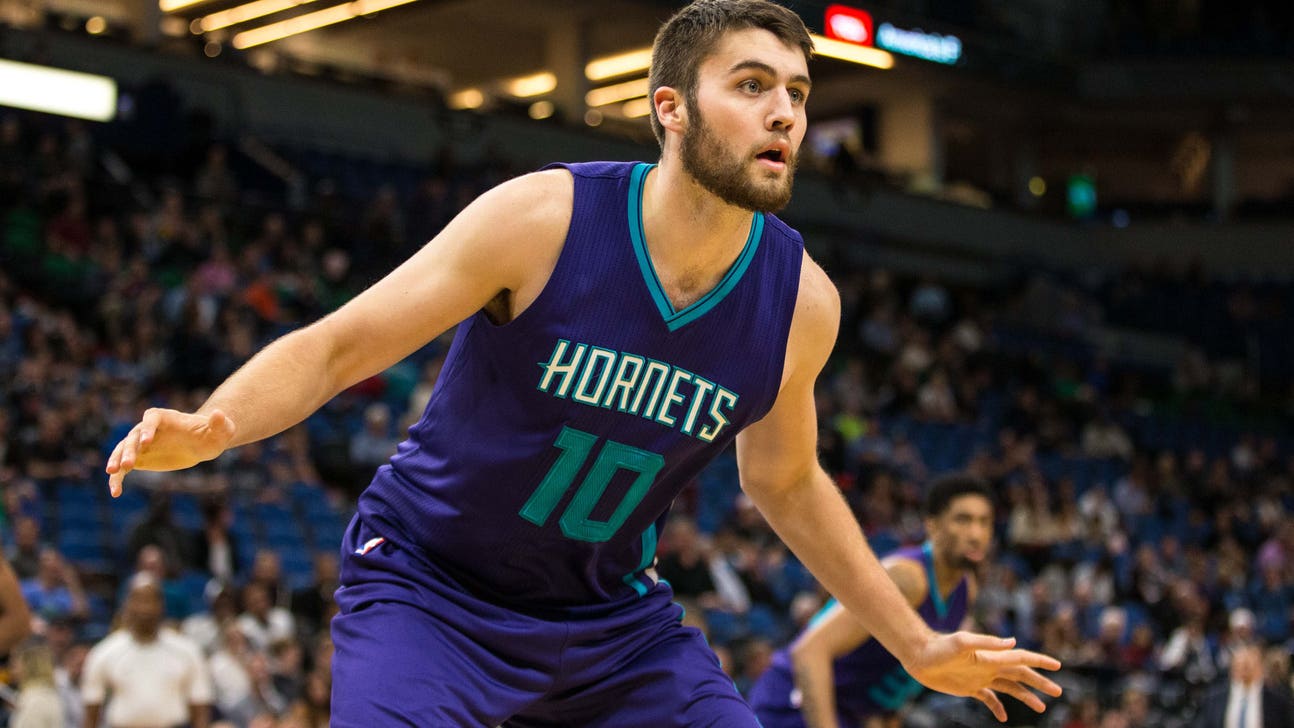 Charlotte Hornets: Mike Tobey is Quietly Putting Together a Productive Season