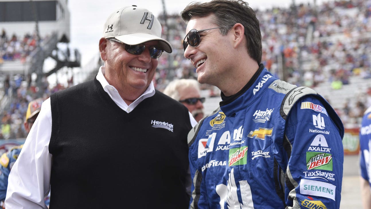NASCAR: Jeff Gordon Willing To Drive In 2017 For HMS