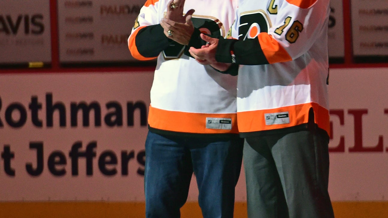 Philadelphia Flyers Honor Captains.