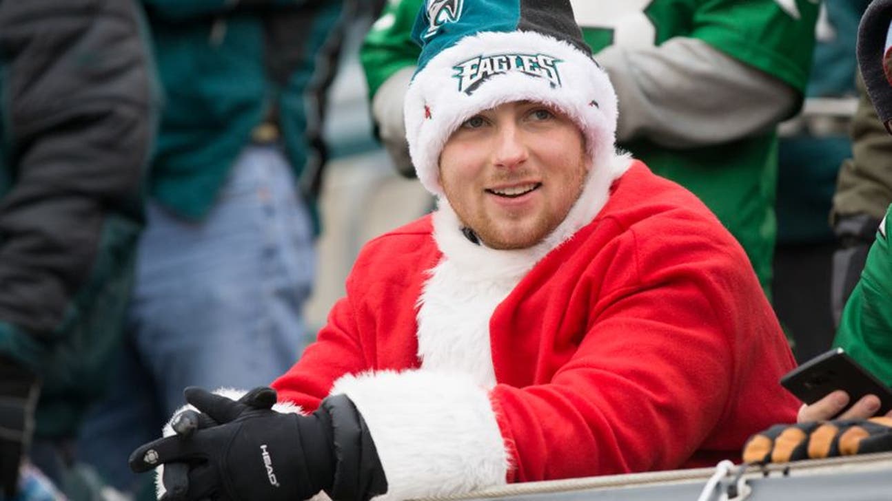 It's Time For Santa And The Philadelphia Eagles To Bury The Hatchet