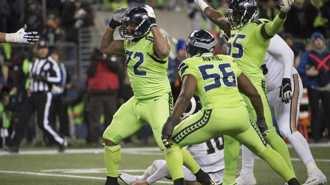 Seattle Seahawks wisely extend DE Michael Bennett