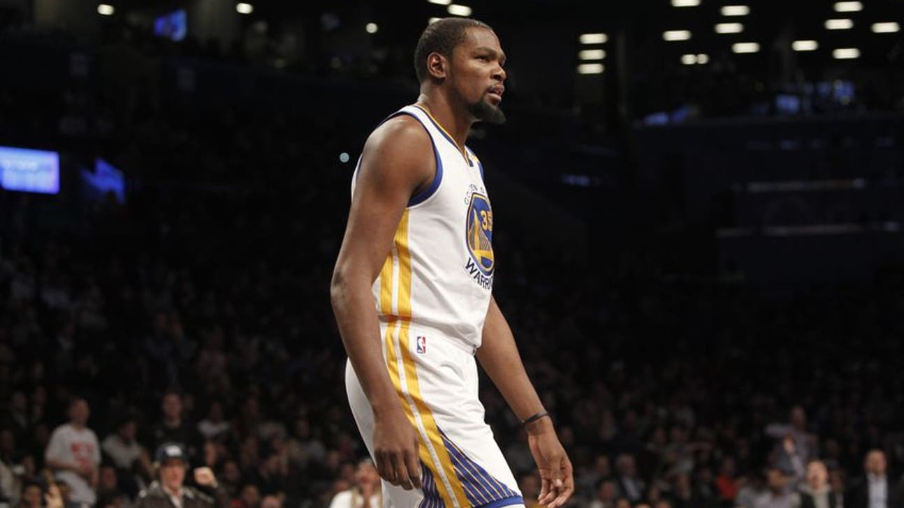 Kevin Durant beats the buzzer with incredible three