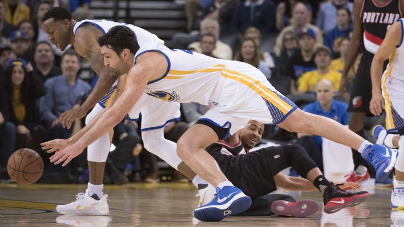 Warriors center Zaza Pachulia is second in Western Conference All-Star voting