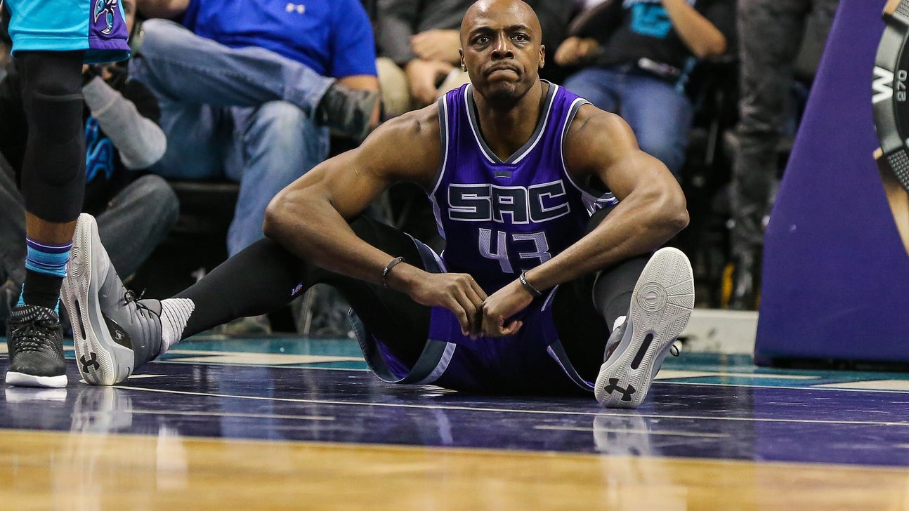 Sacramento Kings waive Anthony Tolliver