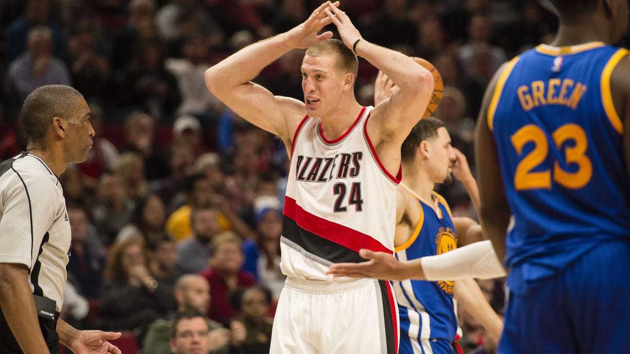 Blazers Take Advantage of Curry's Absence, but Fall Short to the Warriors 113-111