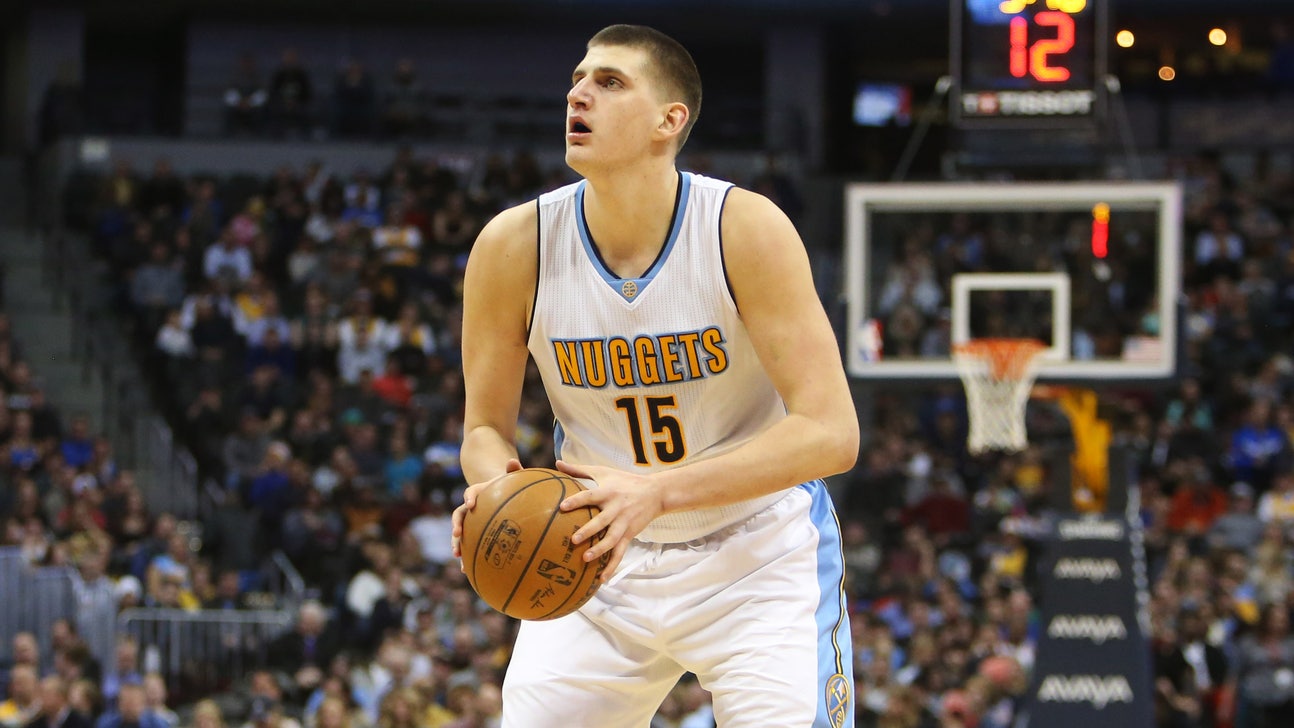 Jokic scores 40, Porzingis scores 17, as Denver defeats New York, 131-123