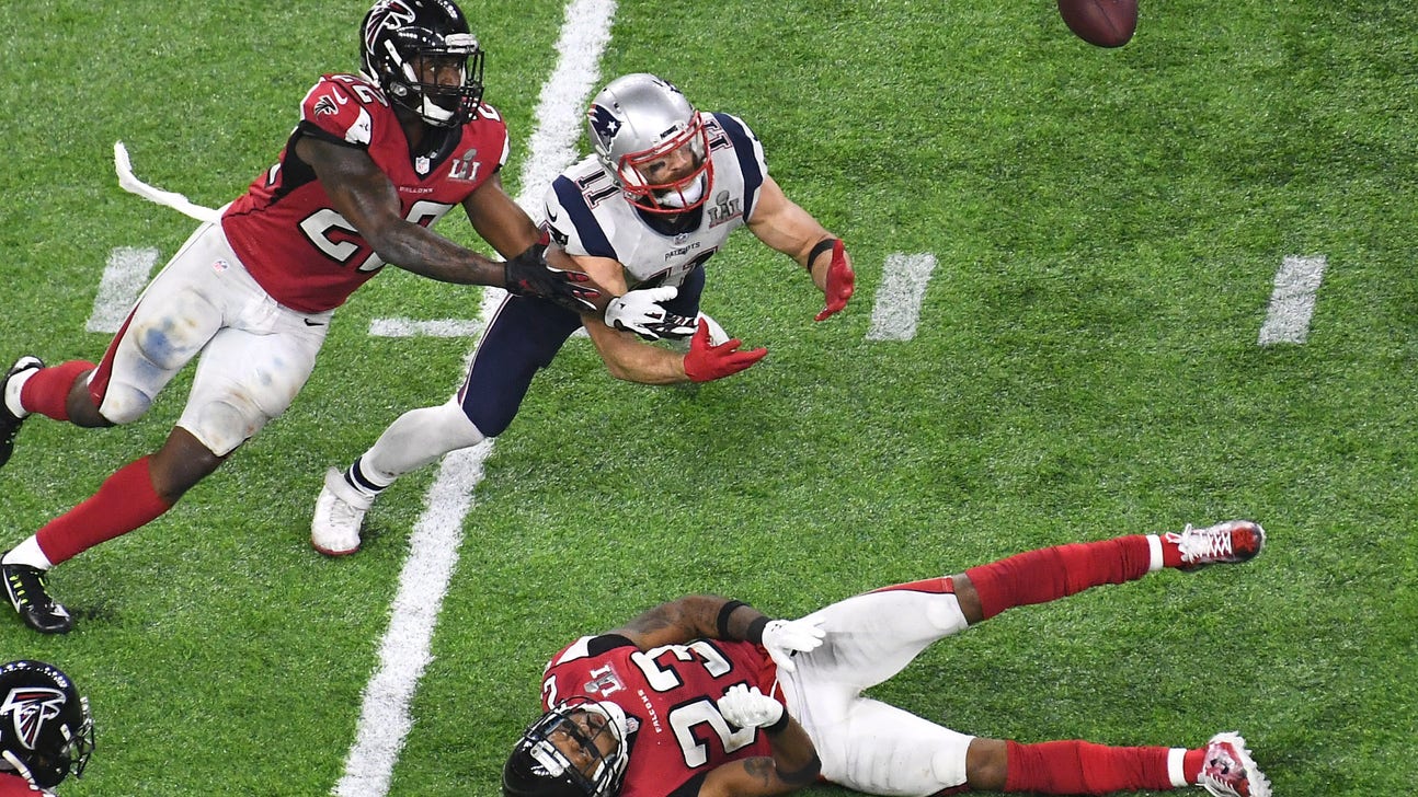 Julian Edelman Unbelievably Grabs Tipped Ball for Clutch Catch (Video)