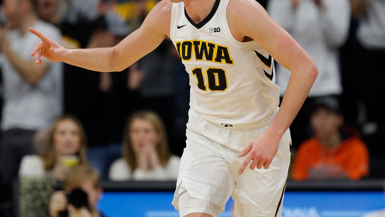 Wieskamp scores 24, No. 23 Iowa routs Illinois 95-71