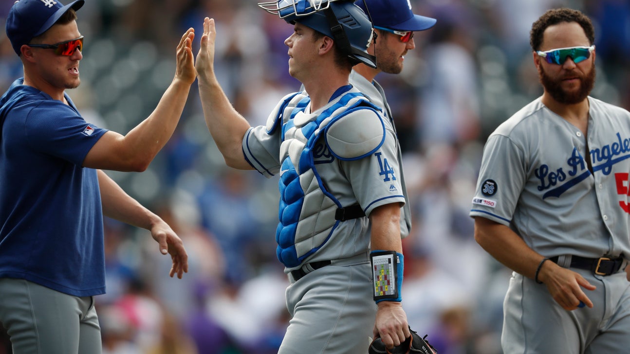 Dodgers add INF Gyorko, LHP Kolarek at trade deadline