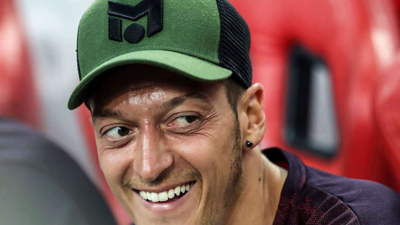 Ozil problem weighs heavy at new-look Arsenal
