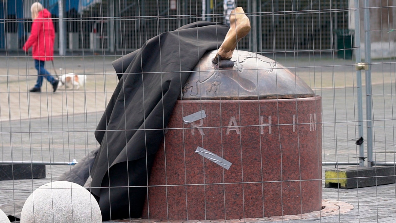 Debate in Malmo rages over battered Ibrahimovic statue