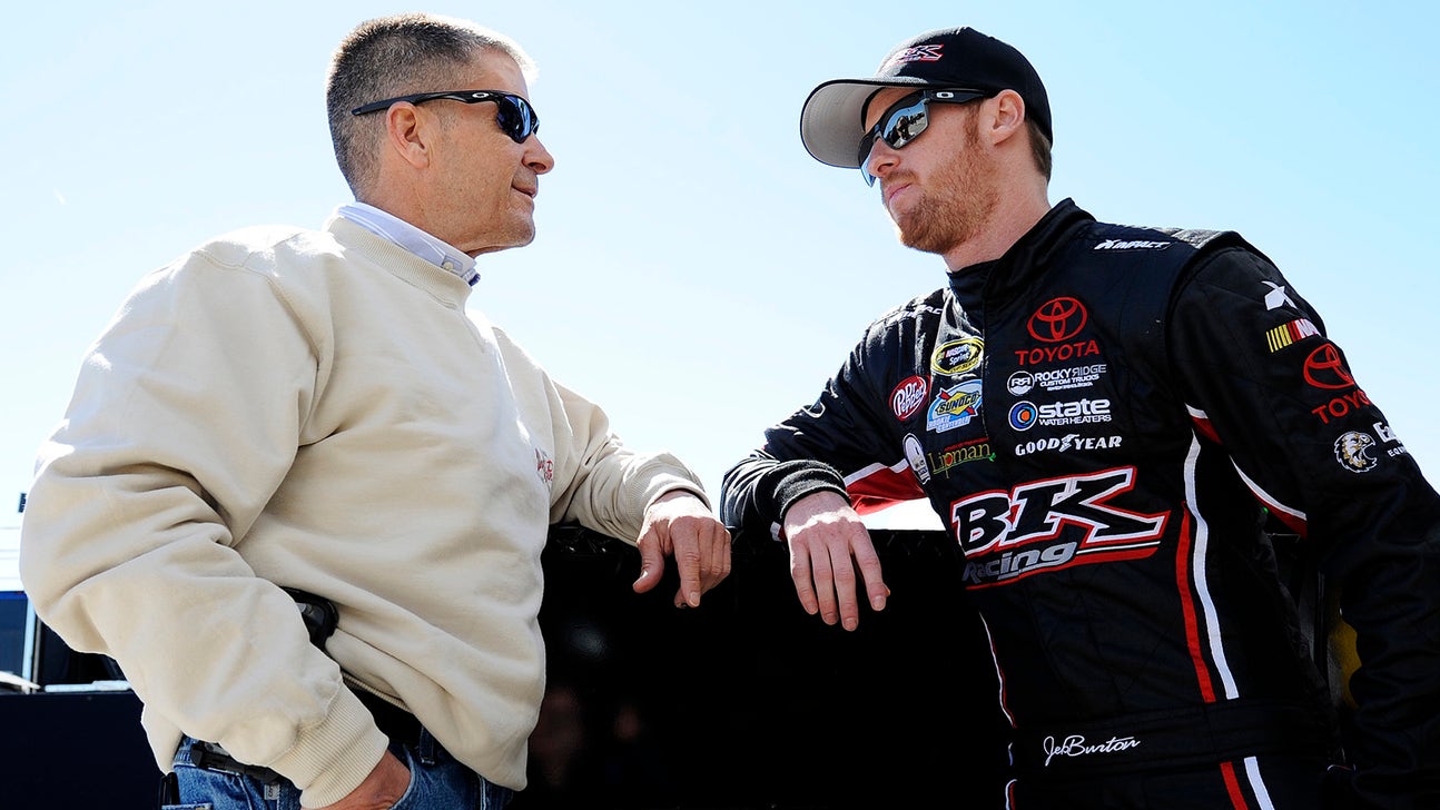 Jeb Burton running retro Ward Burton scheme at Darlington