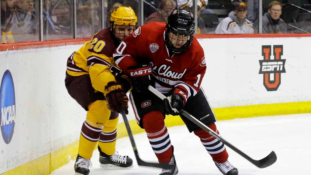 Huskies deal Gophers upset setback, 4-1