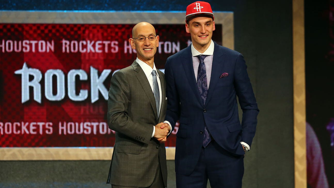 Rockets take Wisconsin's Sam Dekker with 18th pick in draft