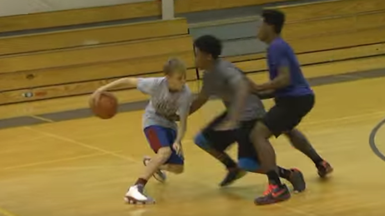 Jason Williams' son 'White Chocolate Jr.' is a baller just like his dad