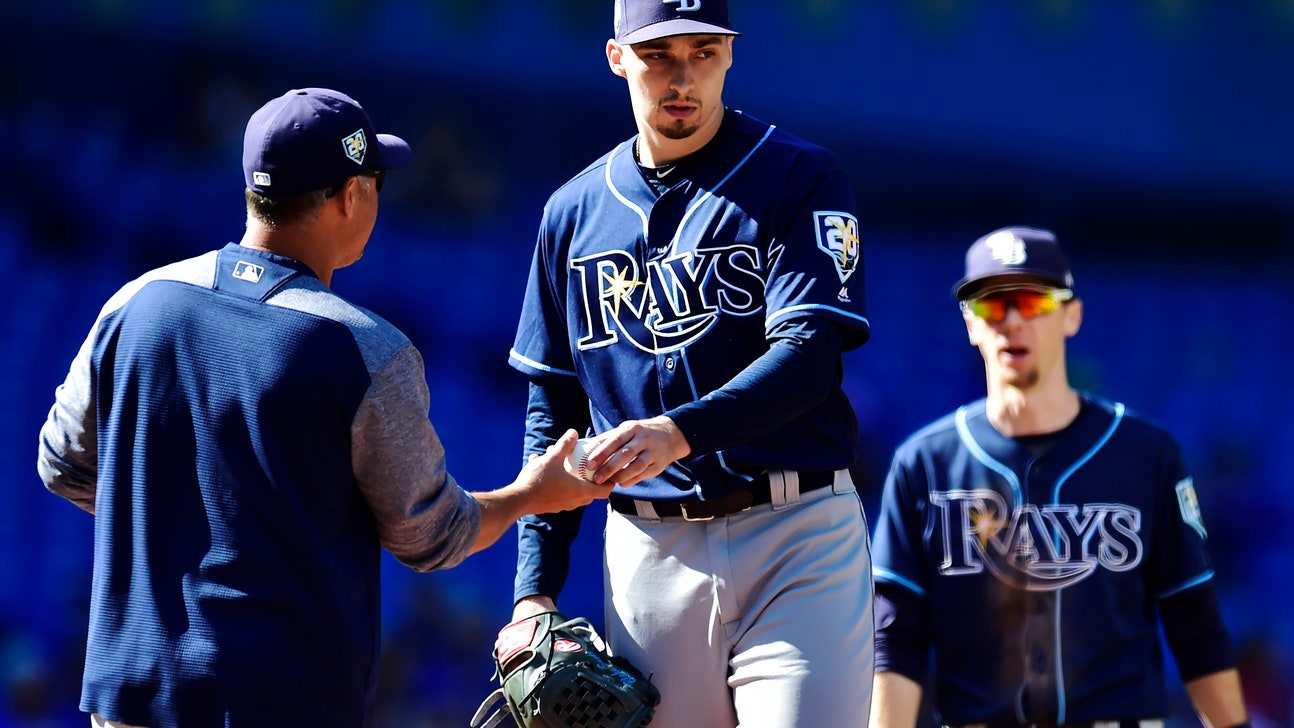 Snell wins 21st, 9th in row, as Rays beat Blue Jays 5-2