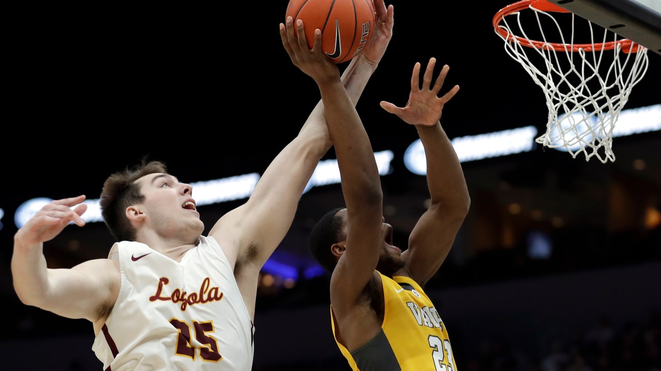 Krutwig leads Loyola-Chicago past Valparaiso 67-54
