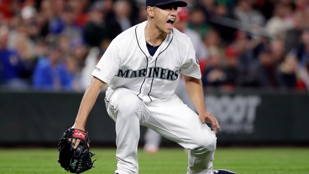 Gonzales pitches into 9th, Vogelbach homers to lift Mariners