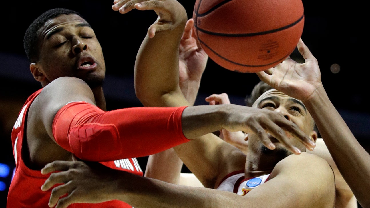 Ohio St. upsets Iowa State 62-59 behind as Wesson scores 21