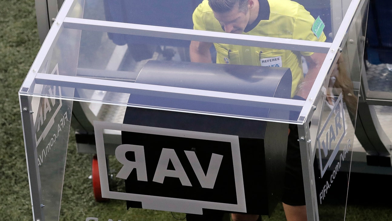 VAR in the spotlight again, this time for not working