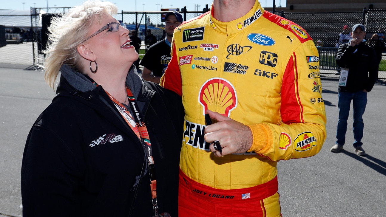 Logano on the pole as elimination race at Kansas begins