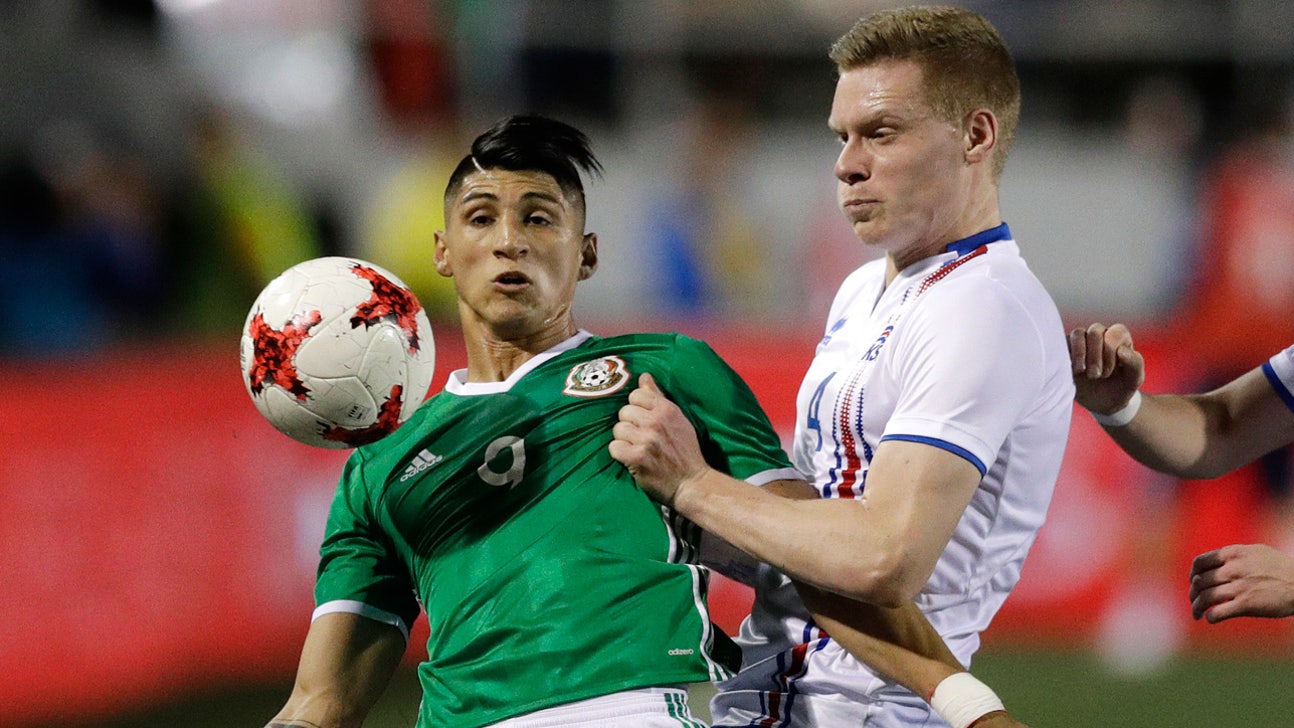 Watch: Alan Pulido's goal gives Mexico friendly win over Iceland