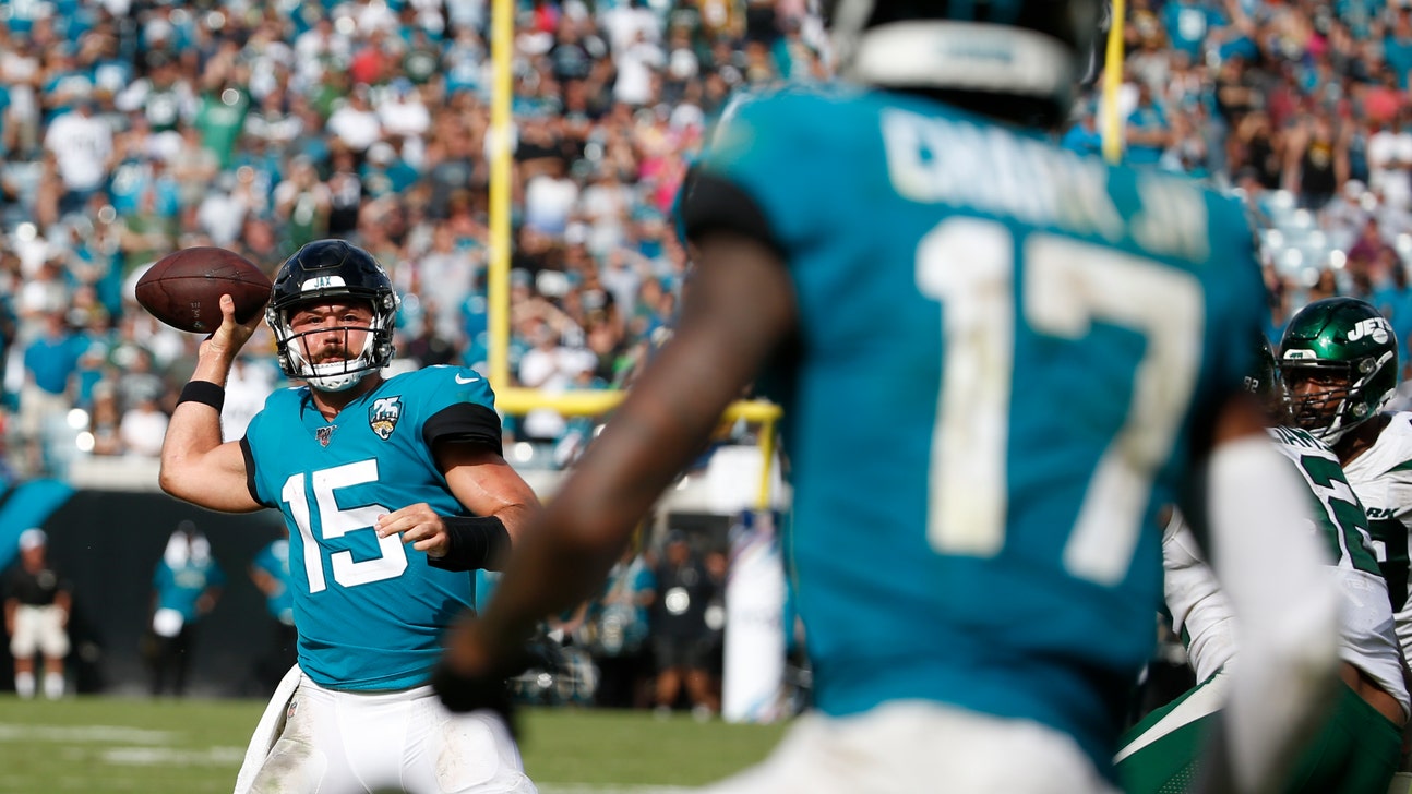 Jaguars' Minshew making himself more difficult to bench