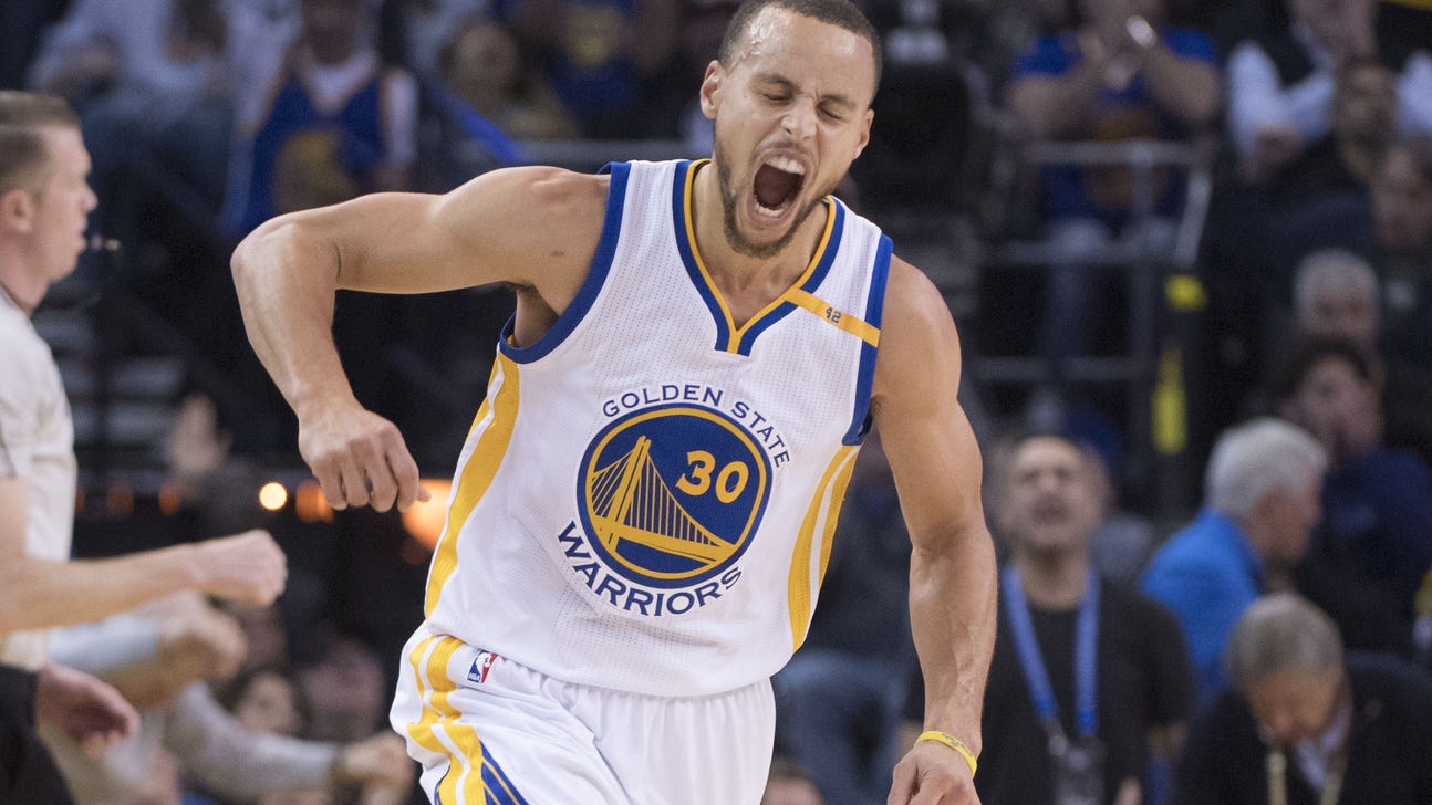 Golden State Warriors: Stephen Curry rolls out awesome shoes for Chinese New Year (Photo)