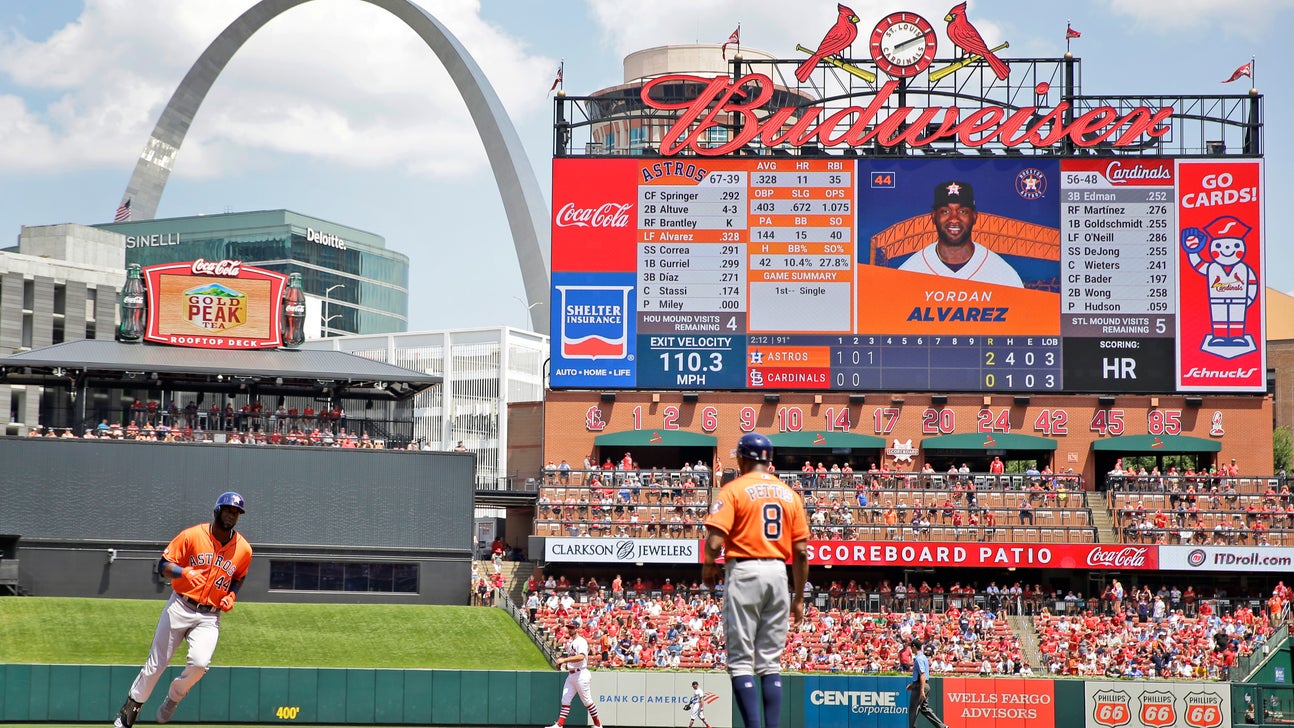 Astros hit 3 homers, beat Cards 6-2; Goldschmidt streak ends