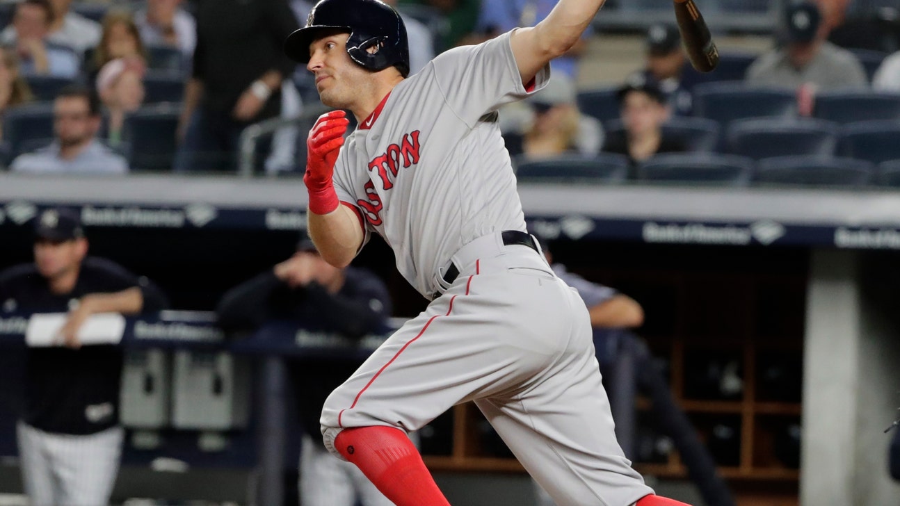 With Machado at third, Kinsler can focus on second for Pads